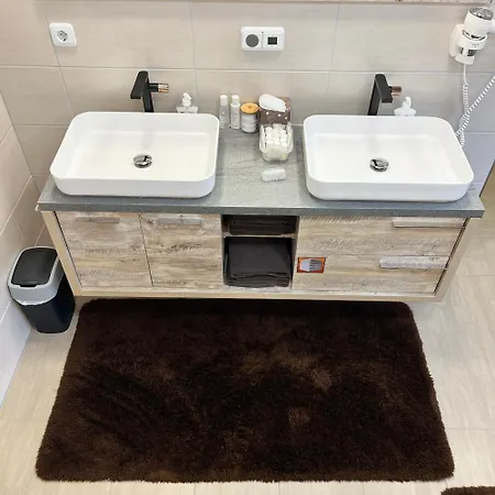 Ferienparadies Verweilzeit - Keine Monteure Oder Jugendgruppen Apartmán